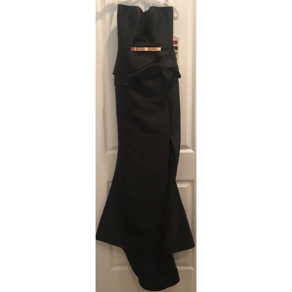 Eleni Elias style M120 in black gown NWT Size 10